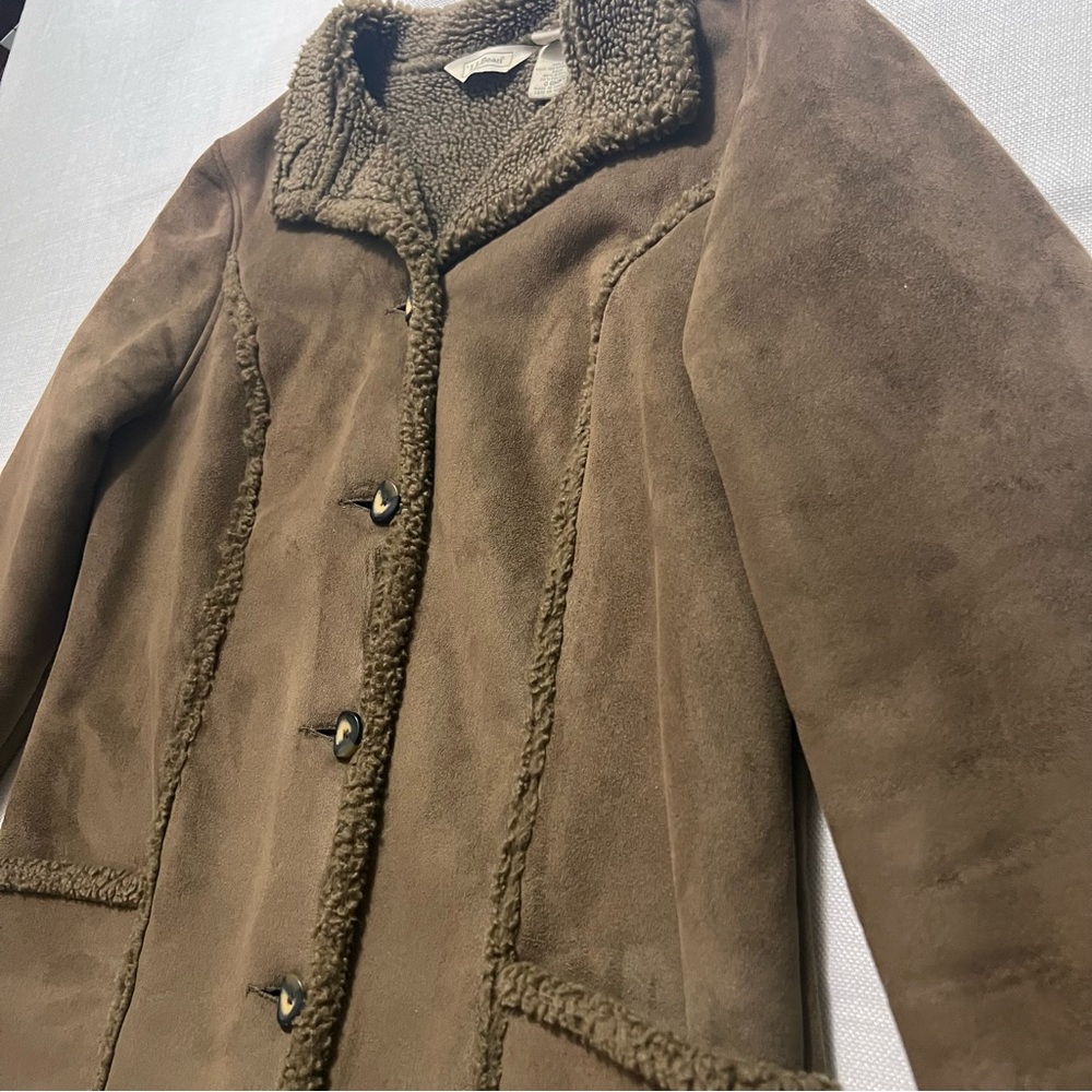 L.L.Bean Women’s Faux Suede Sherpa Chore Jacket — Medium - Picture 4 of 15